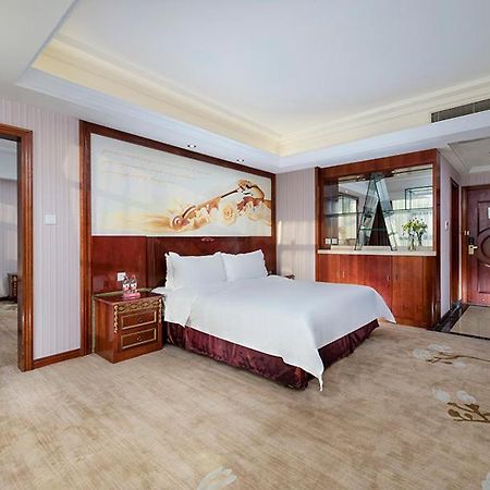 Vienna Hotel Shenzhen Pingshan Shenshan Road Экстерьер фото